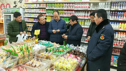 副縣長茍曉瑜檢查節日農村集貿市場食品安全